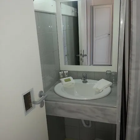 Evalia Apartment Anissaras